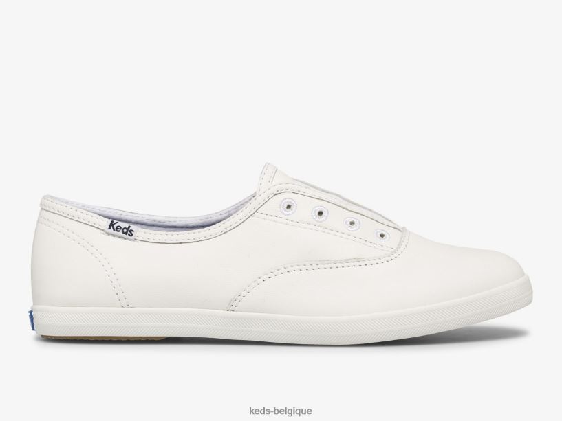 Keds femmes sneaker à enfiler en cuir chillax 8PV40P37 blanc